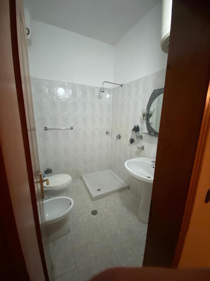 Seashell Beach Rooms Shkallnur Ngoại thất bức ảnh