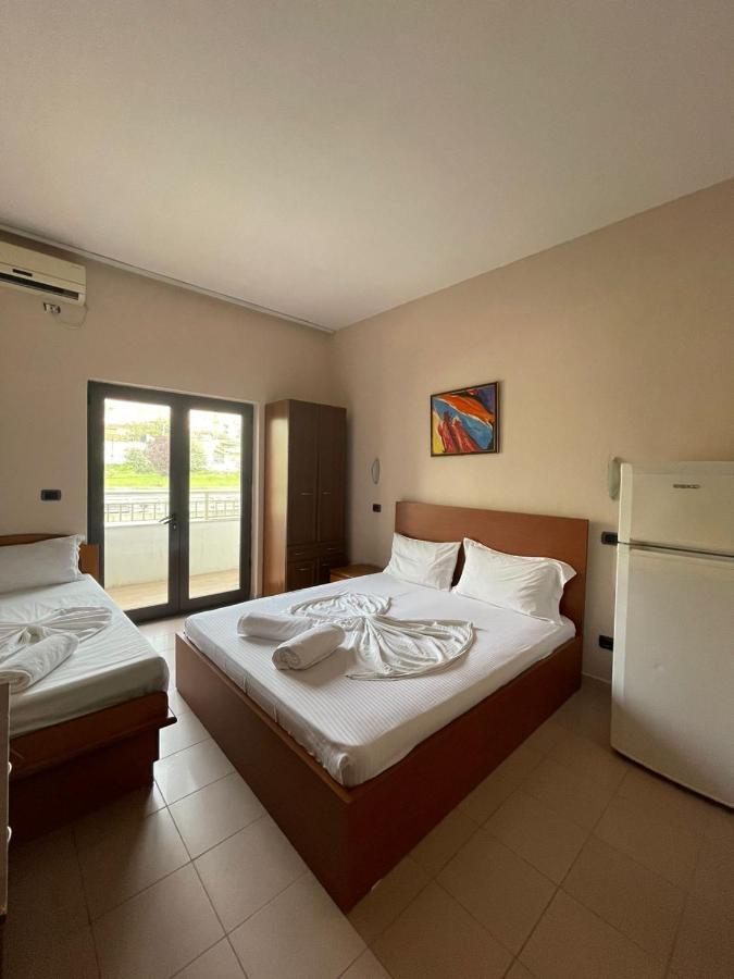 Seashell Beach Rooms Shkallnur Ngoại thất bức ảnh