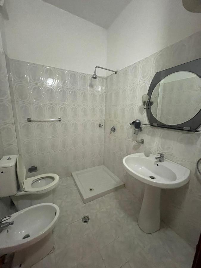 Seashell Beach Rooms Shkallnur Ngoại thất bức ảnh