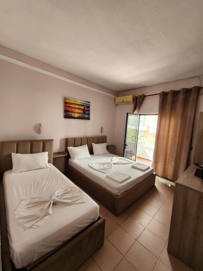Seashell Beach Rooms Shkallnur Ngoại thất bức ảnh