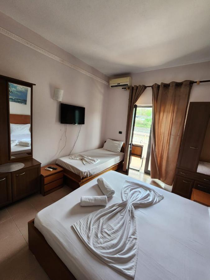 Seashell Beach Rooms Shkallnur Ngoại thất bức ảnh