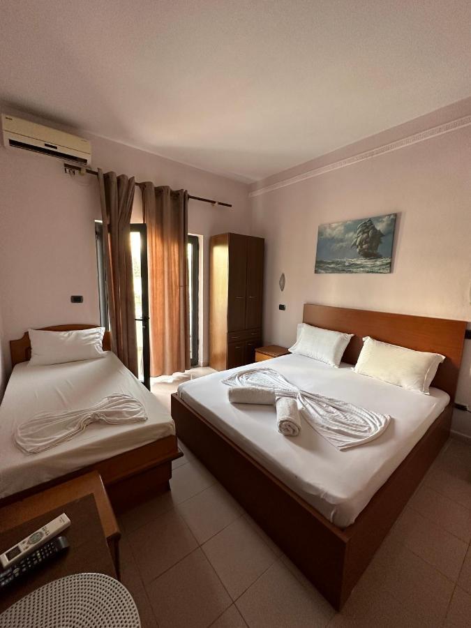 Seashell Beach Rooms Shkallnur Ngoại thất bức ảnh