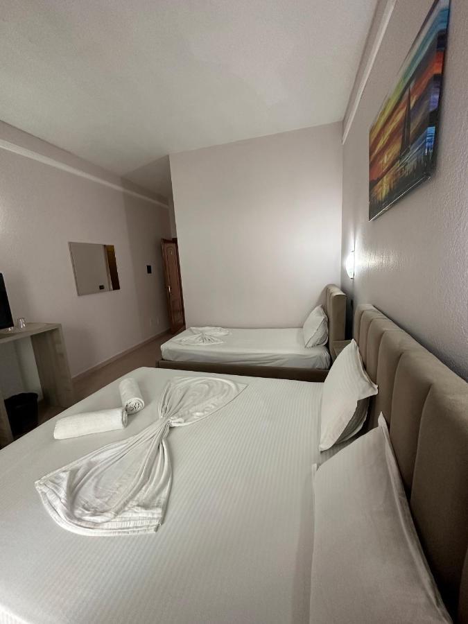 Seashell Beach Rooms Shkallnur Ngoại thất bức ảnh