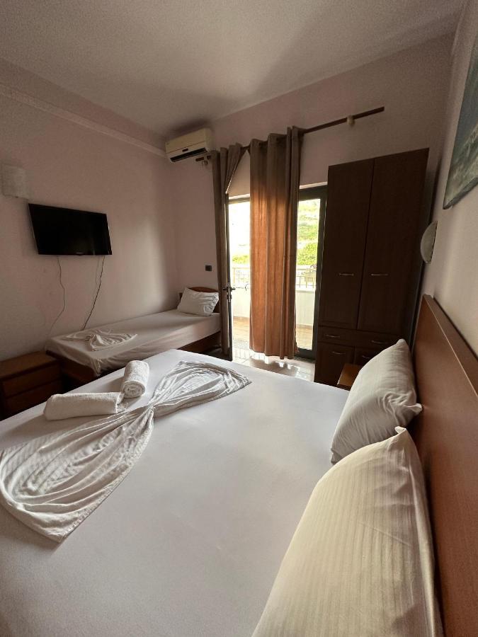 Seashell Beach Rooms Shkallnur Ngoại thất bức ảnh