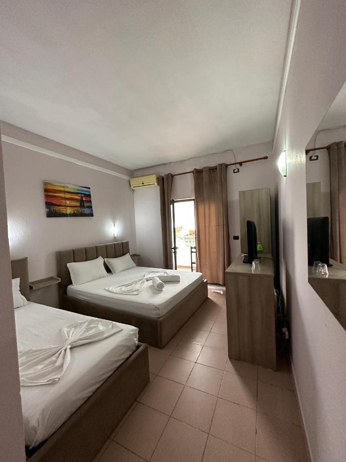 Seashell Beach Rooms Shkallnur Ngoại thất bức ảnh